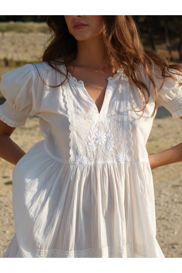 ROBE BRODÉE - SANTORIN 111 BLANC